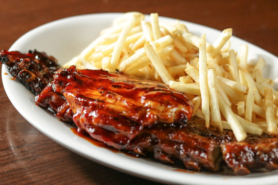The author’s order of ribs with BBQ sauce