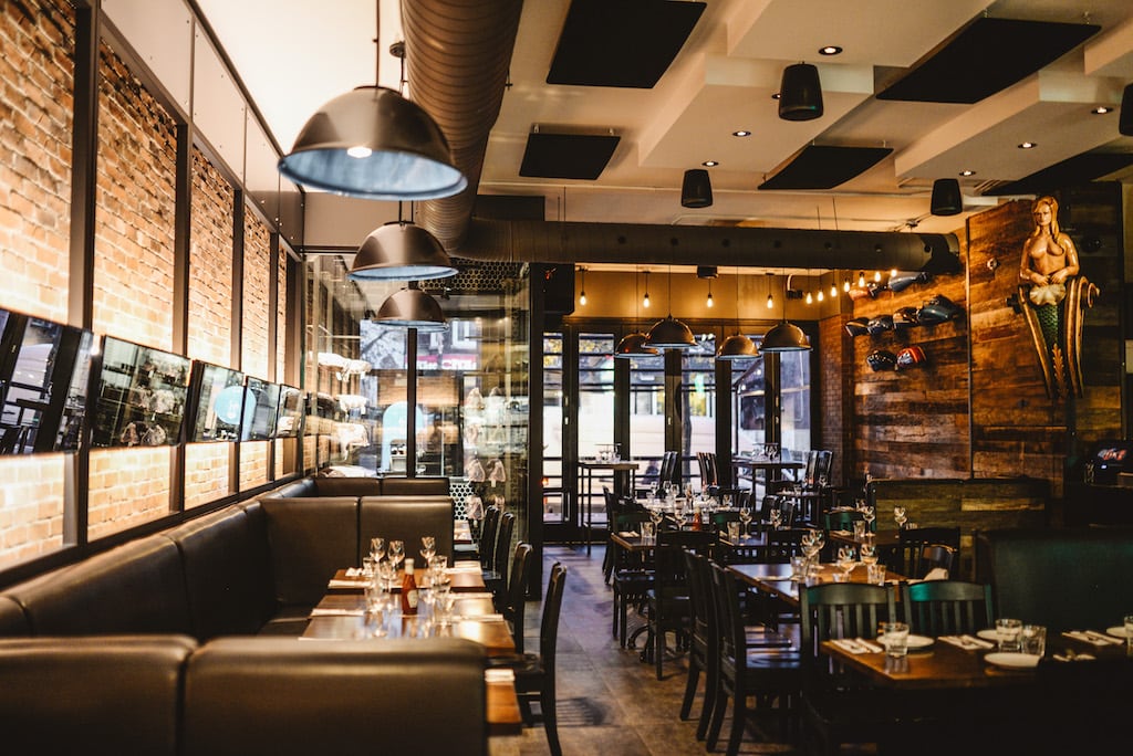 Lucille’s Oyster Dive