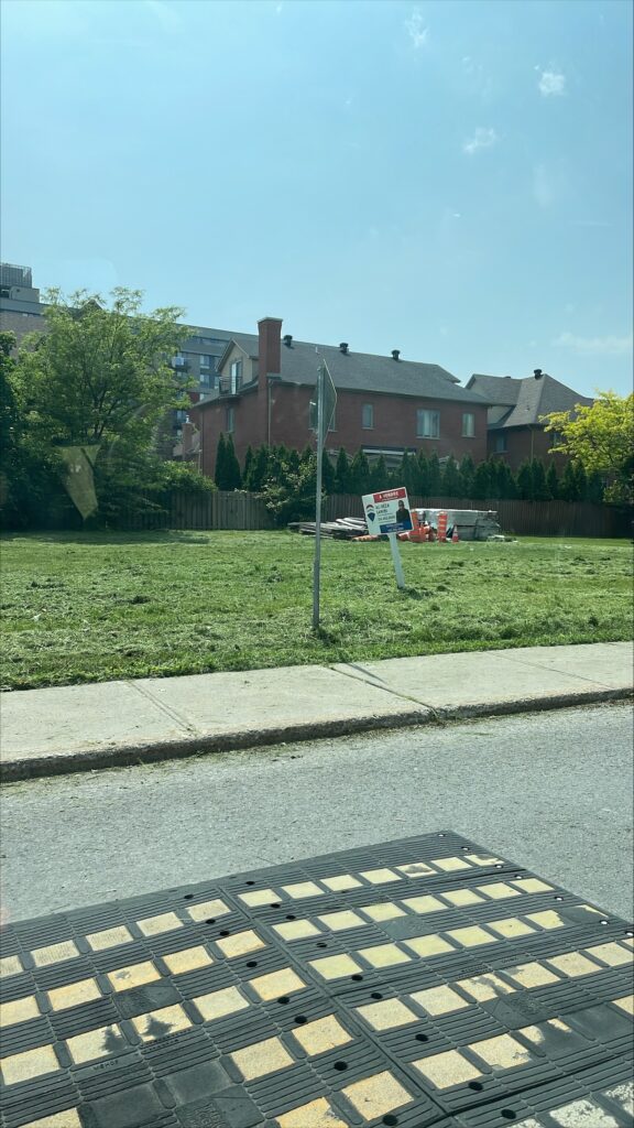 The town houses on Ilan Ramon and Sir Walter Scott represent beauty in our community